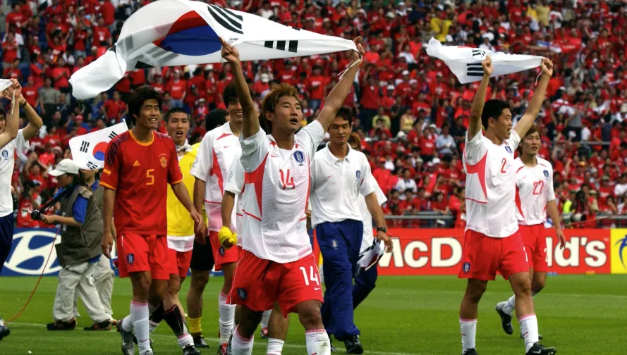 The Stage is Set: Low Expectations and a Fervent Home Crowd